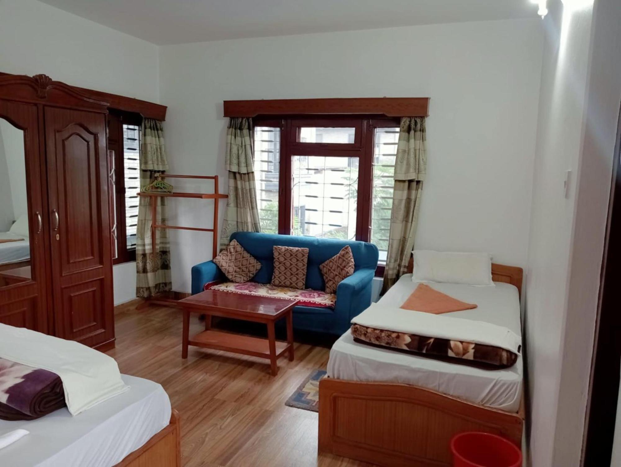 New Summit Guest House Pokhara Exterior photo