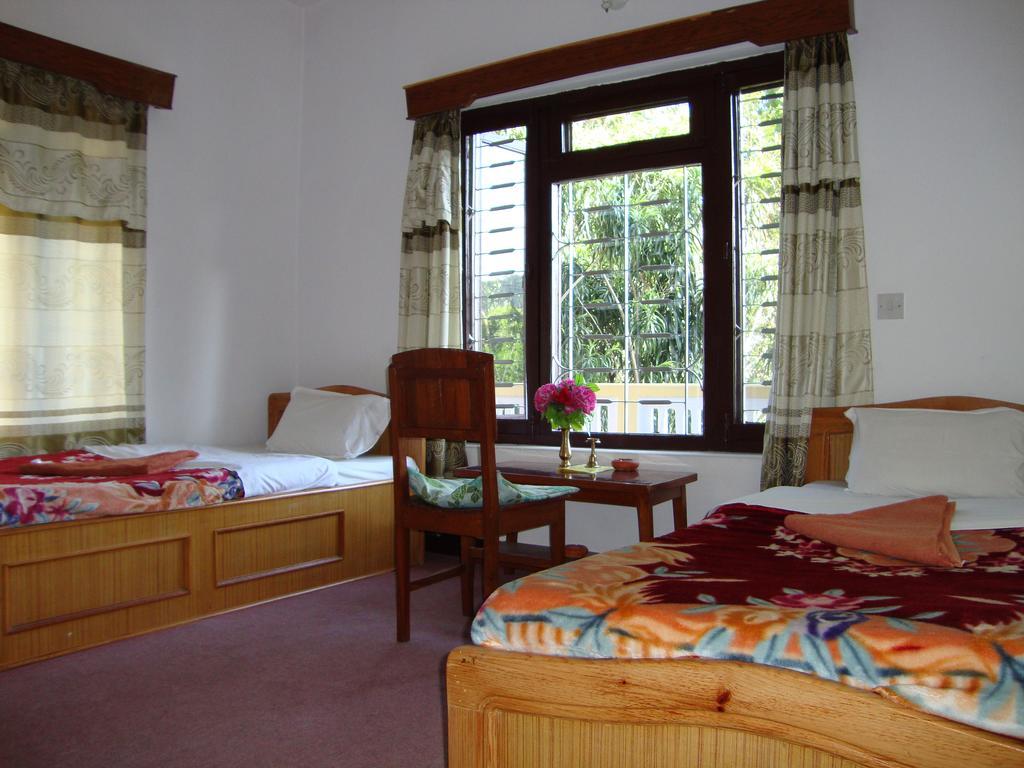 New Summit Guest House Pokhara Exterior photo